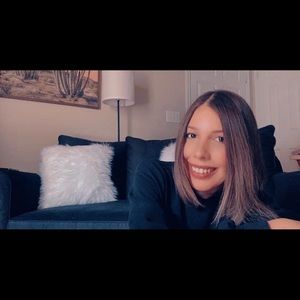 Meet your Posher, Liz marie